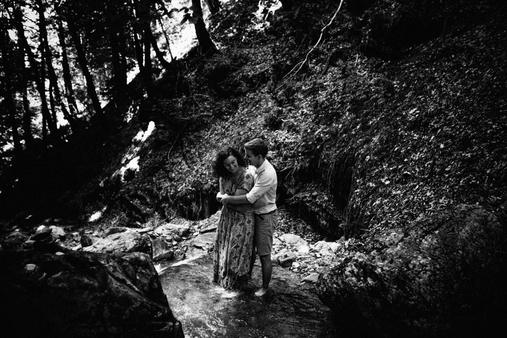 Engagement Shooting zwischen Wasserfällen