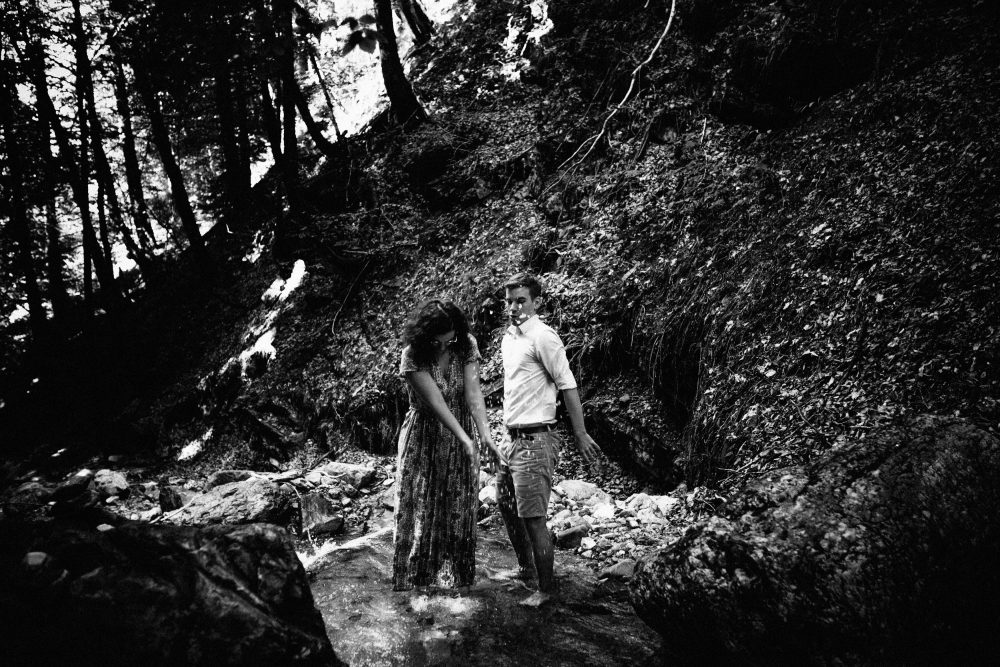 Engagement Shooting zwischen Wasserfällen