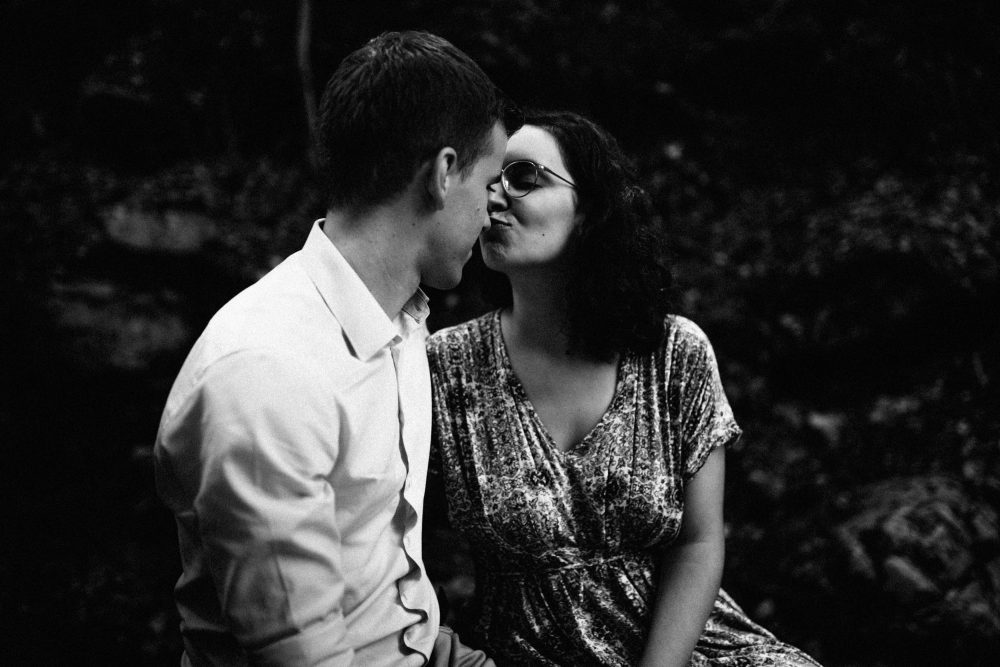 Engagement Shooting zwischen Wasserfällen