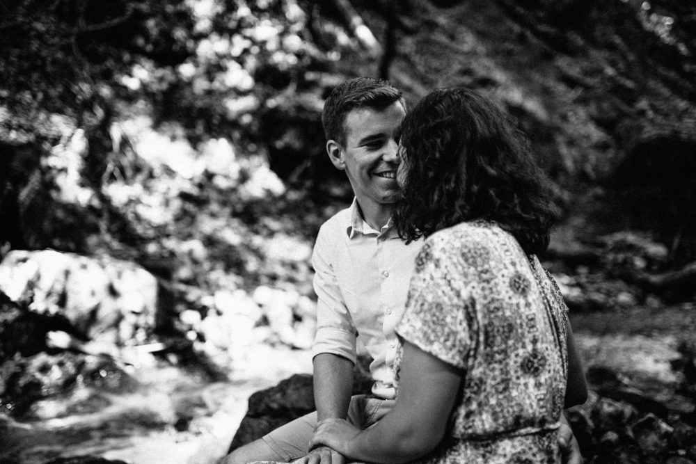 Engagement Shooting zwischen Wasserfällen