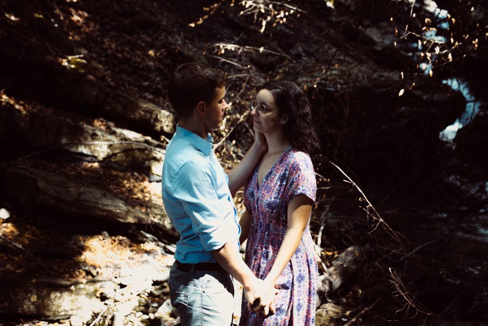 Engagement Shooting zwischen Wasserfällen