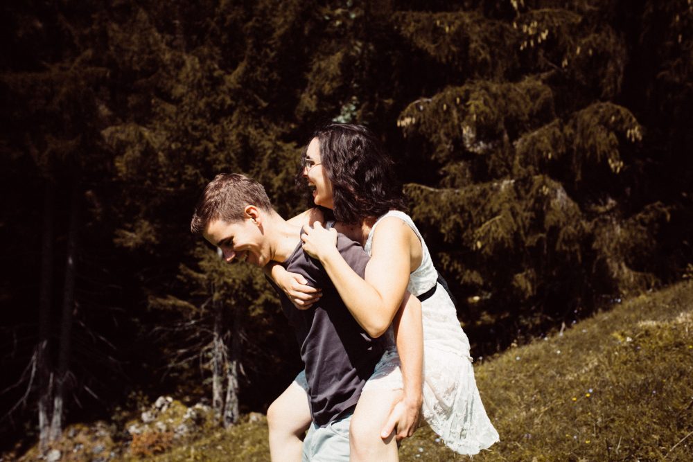 Engagement Shooting zwischen Wasserfällen
