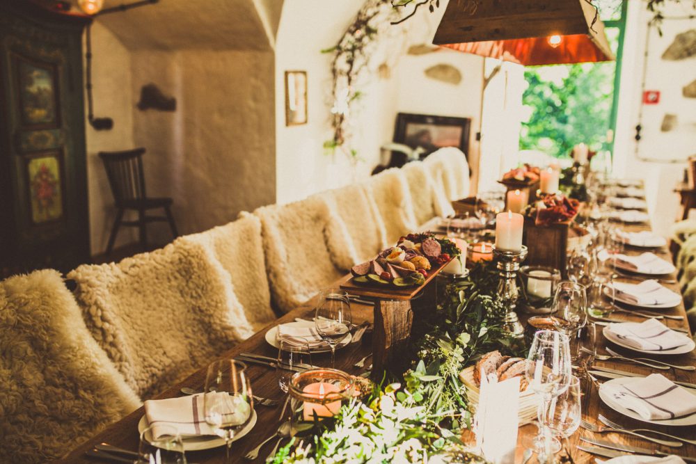Rosenhochzeit im Räucherhäusl auf Gut Kaltenbrunn am Tegernsee