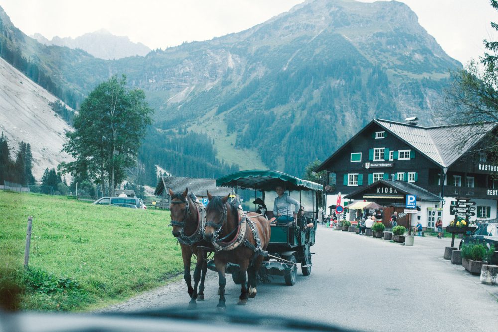 Hochzeitsreportage im Hotel Engel in Grän
